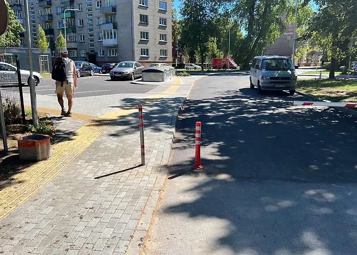 Near Old Town 1km 24h Self-check-in Free Parking Apartament *